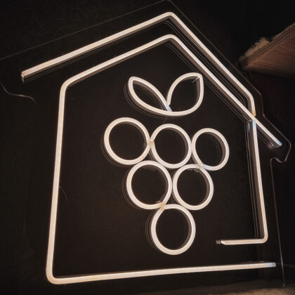 LED neona logo "Mazburku namiņi"