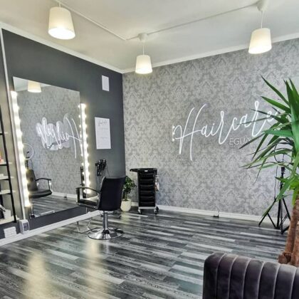 LED neona uzraksts HAIRCARE EGIJA